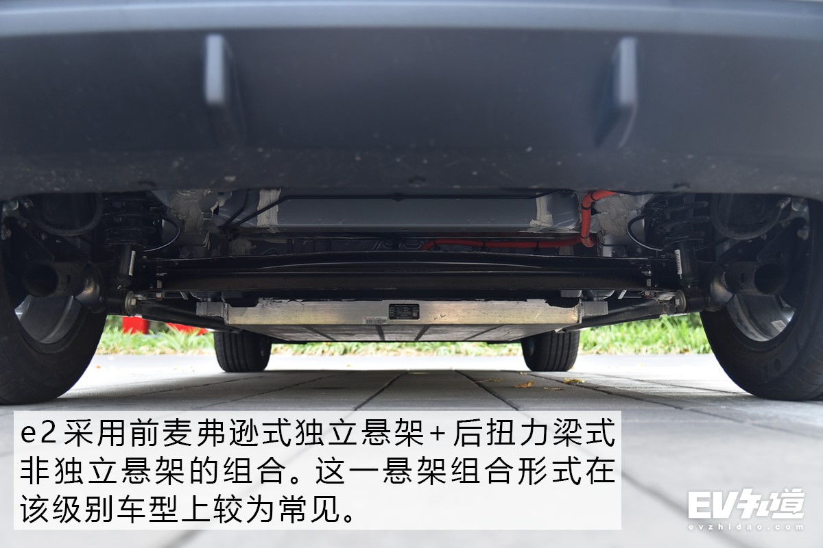 ​出手不凡的硬核跨界小车 比亚迪e2实测+体验