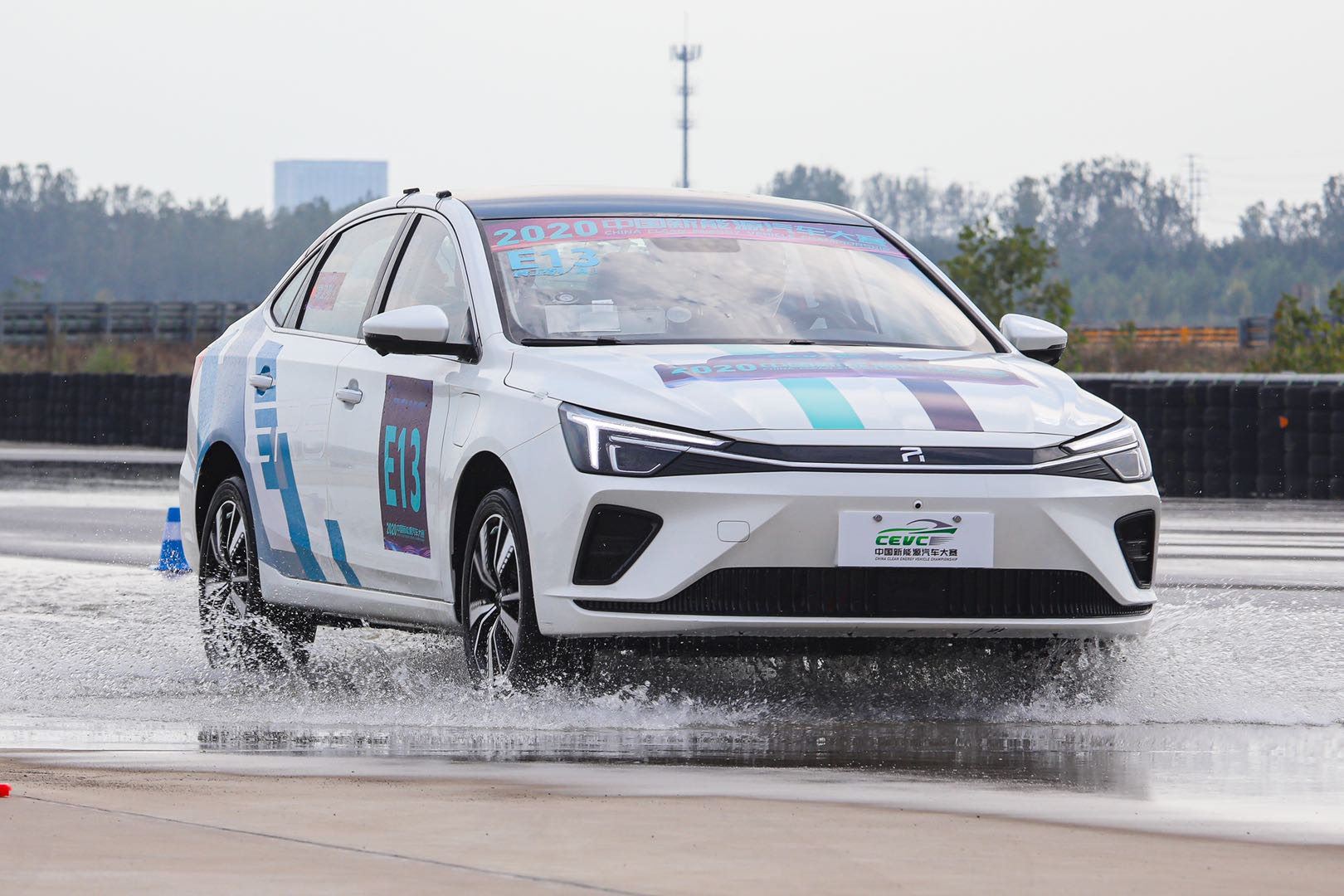 性能为王，“7冠王”R ER6闪耀2020 CEVC中国新能源汽车大赛！