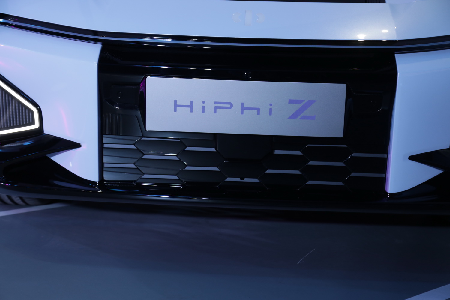 搭载激光雷达/2022年交付 高合HiPhi Z量产定型车亮相