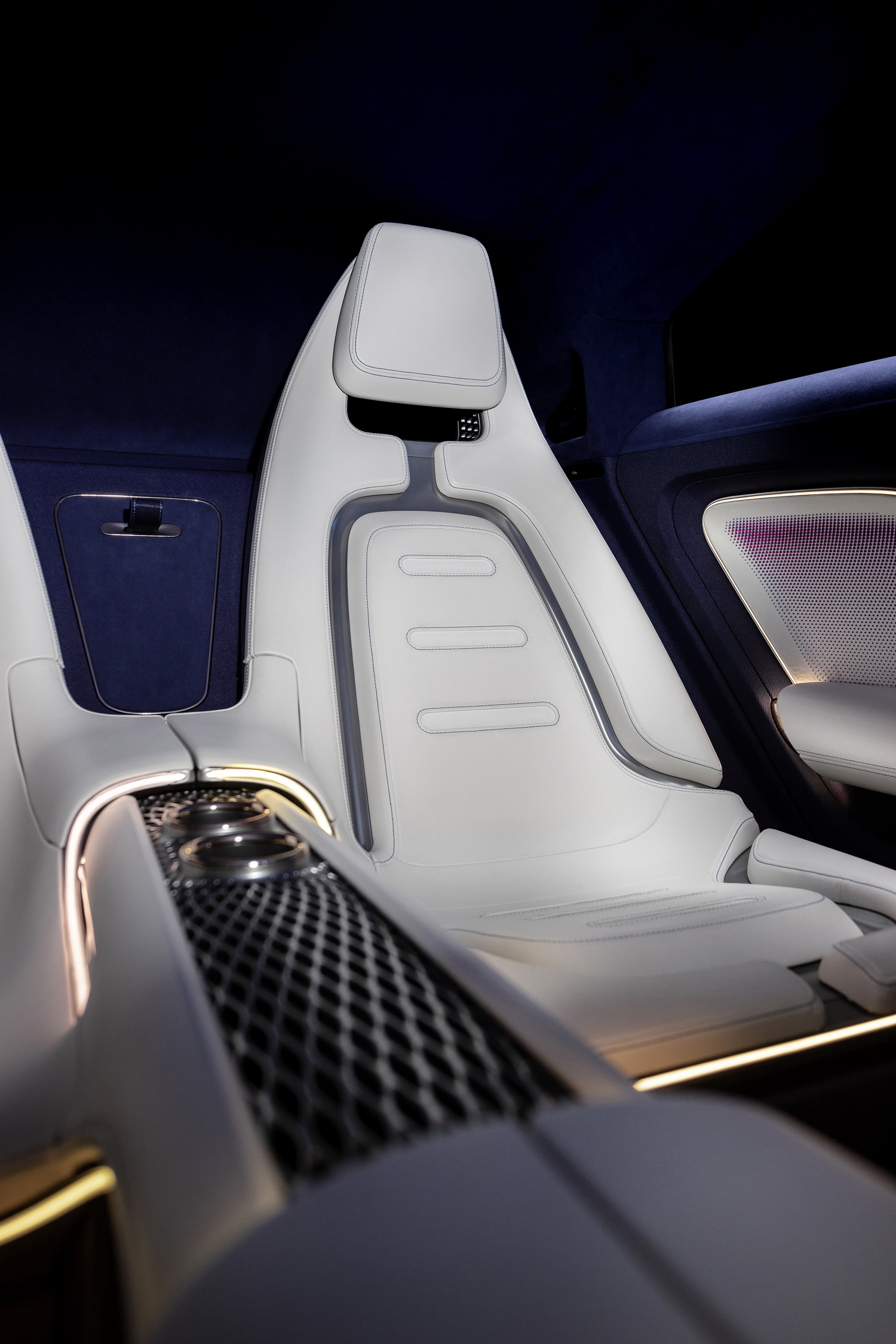 代表全新电动技术蓝图 奔驰VISION EQXX概念车发布