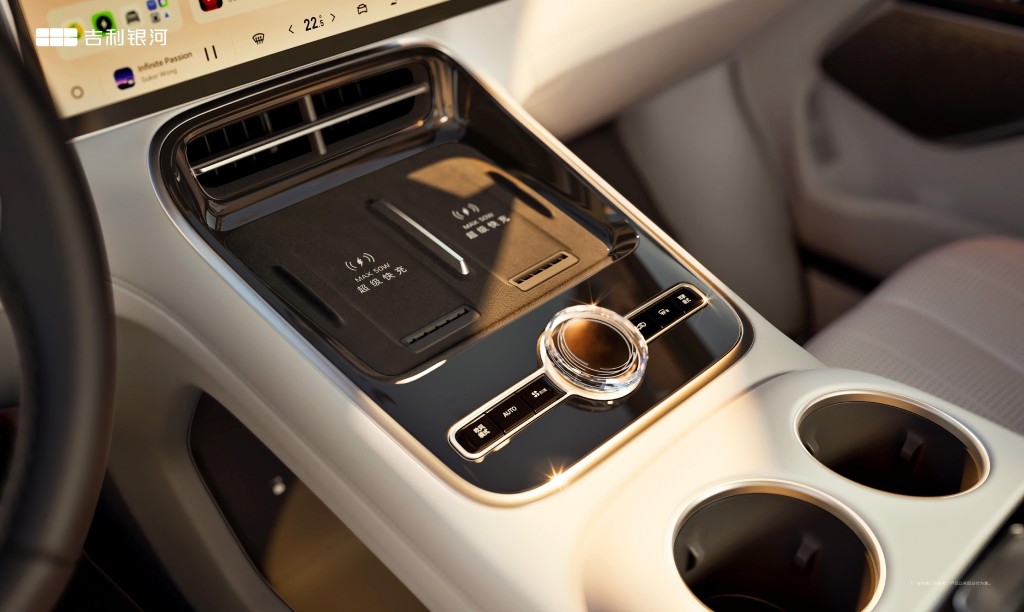 吉利银河V900 超级AI增程破局MPV痛点 吉利银河V900 超级AI增程破局MPV痛点