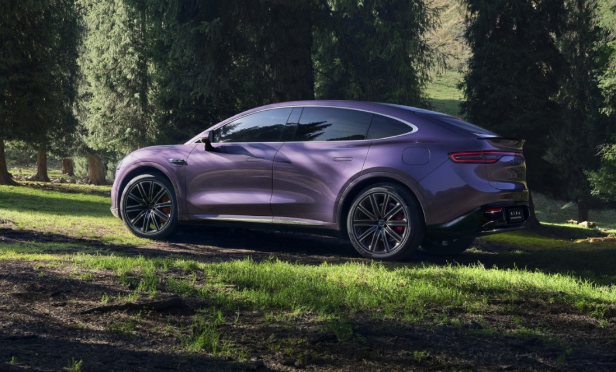 智界R7对比Model Y：六边形战士如何颠覆25万级SUV市场格局？