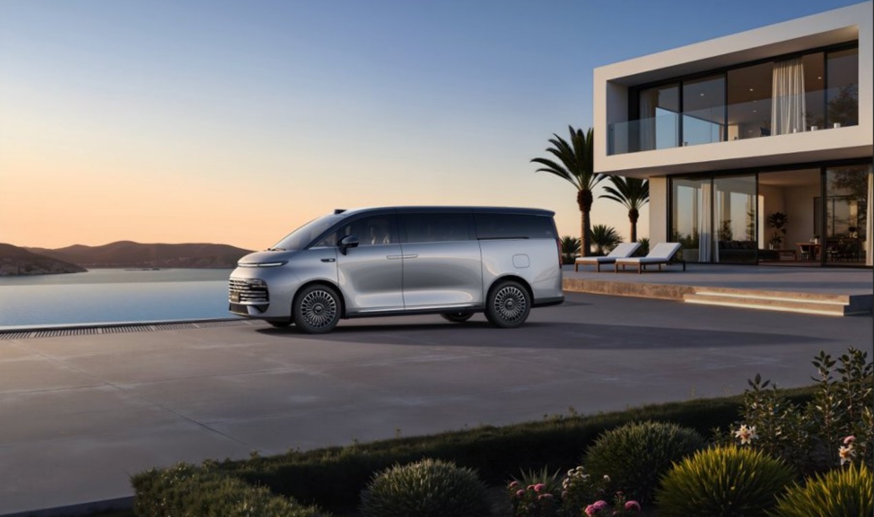 26.98万拿下“全家快乐车” 银河V900空间、智能、安全全拉满～