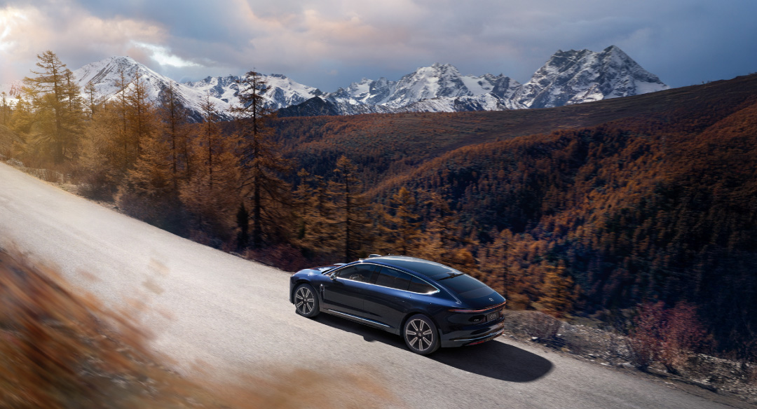 蔚来公司25年交付新车326,028台 创历史新高 蔚来公司25年交付新车326,028台 创历史新高