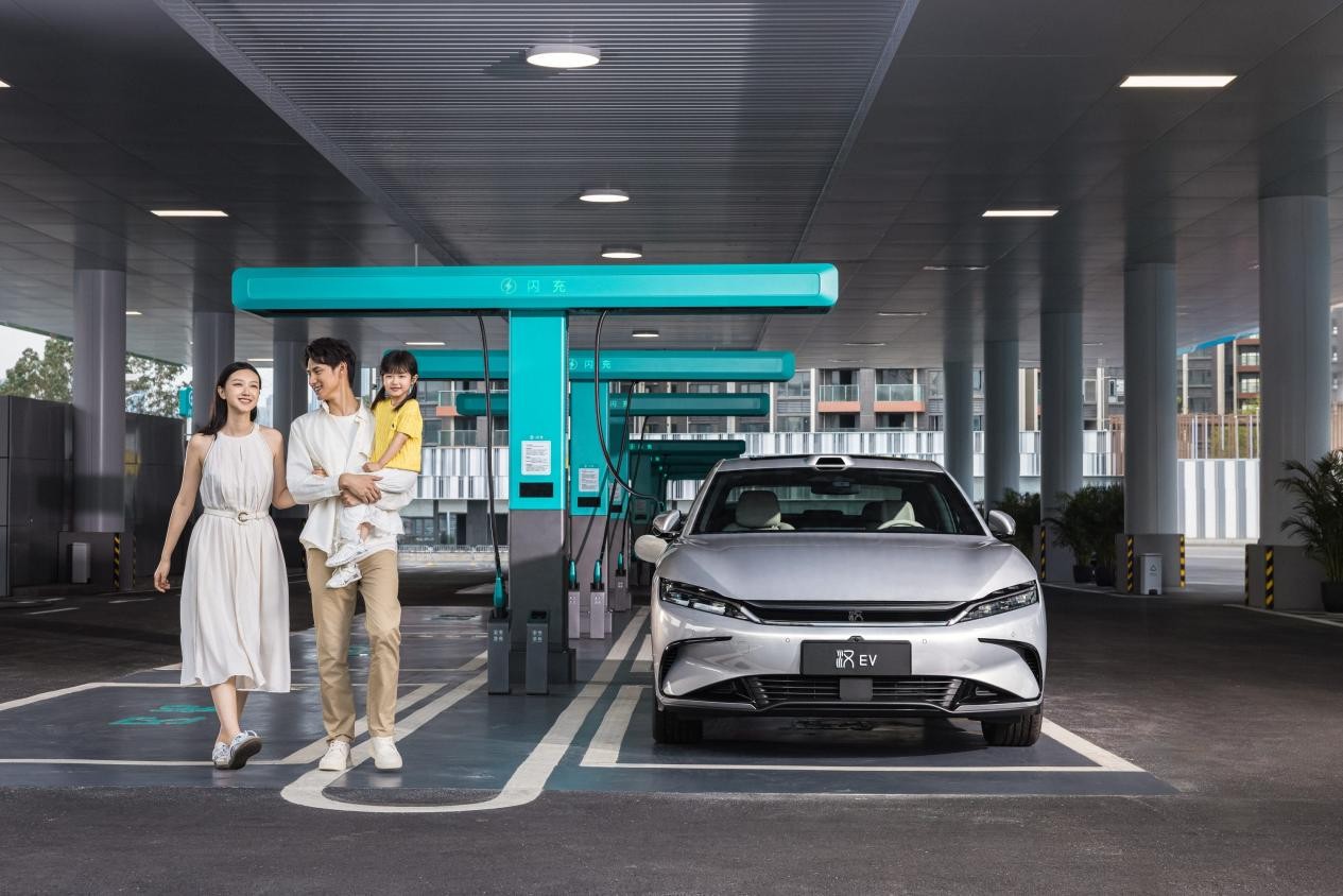 比亚迪汉EV闪充版正式上市，售价17.98万-18.78万元